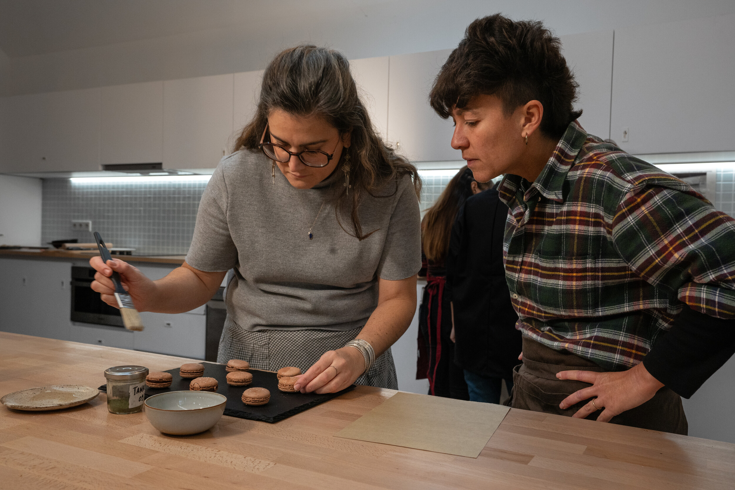 Wecandoo - Réalisez votre menu gastronomique à base de plantes sauvages avec Milena et Anna - Image n°3