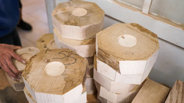 Réalisez vos assiettes au tour à bois avec Lune - Image n°5 - Wecandoo