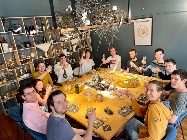 Dégustez des accords fromages et spiritueux avec Antoine et Quentin - Afbeelding nr. 2 - Wecandoo