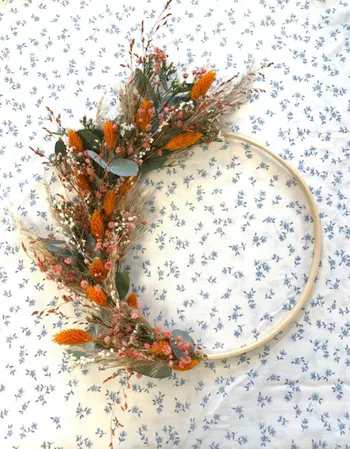 Fabriquez votre couronne de fleurs séchées