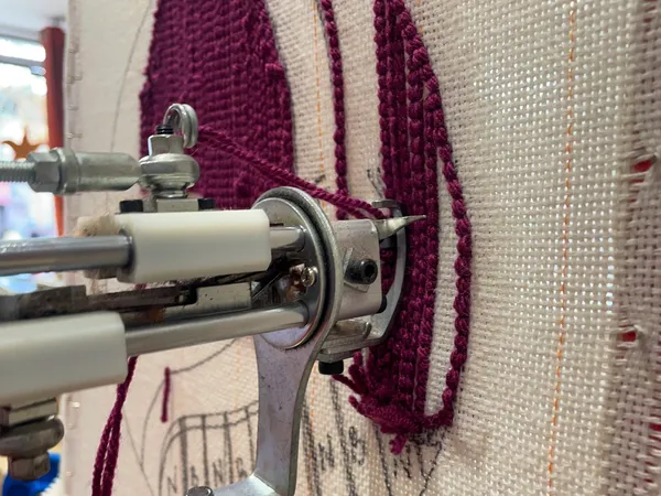 Créez votre petite décoration murale en tufting avec Anne-Laure - Image n°2 - Wecandoo