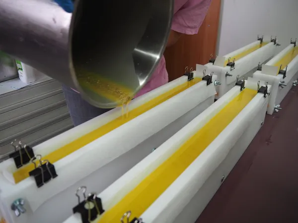 Rassemblez votre équipe et réalisez vos savons au lait d'ânesse avec Morgane - Image n°4 - Wecandoo