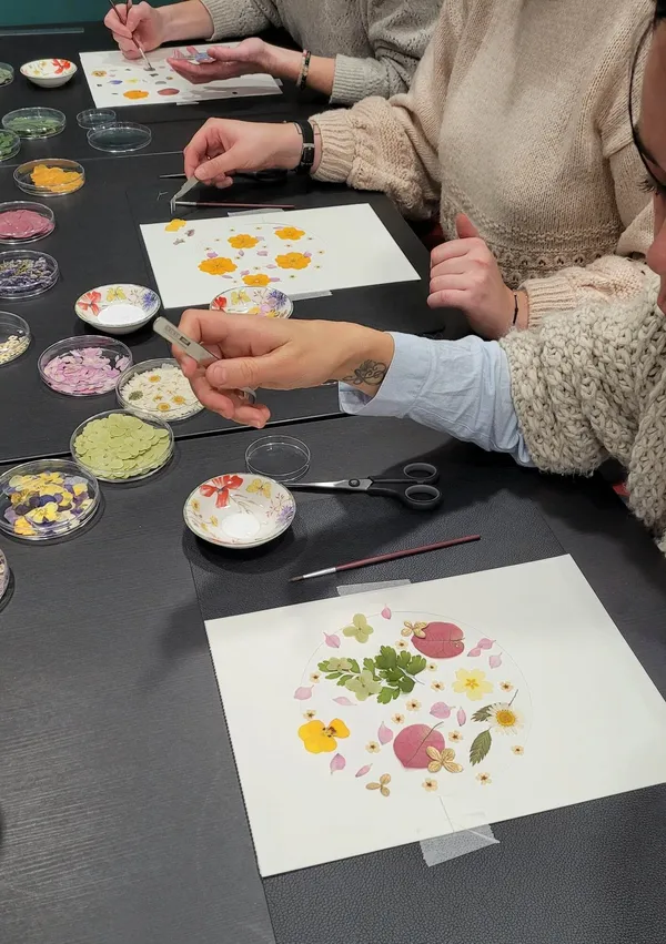 Enchantez votre équipe et réalisez votre herbier en prenant l'apéro avec Julie - Image n°4 - Wecandoo