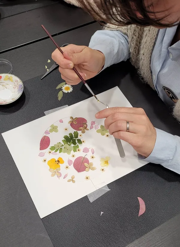 Enchantez votre équipe et réalisez votre herbier en prenant l'apéro avec Julie - Image n°2 - Wecandoo