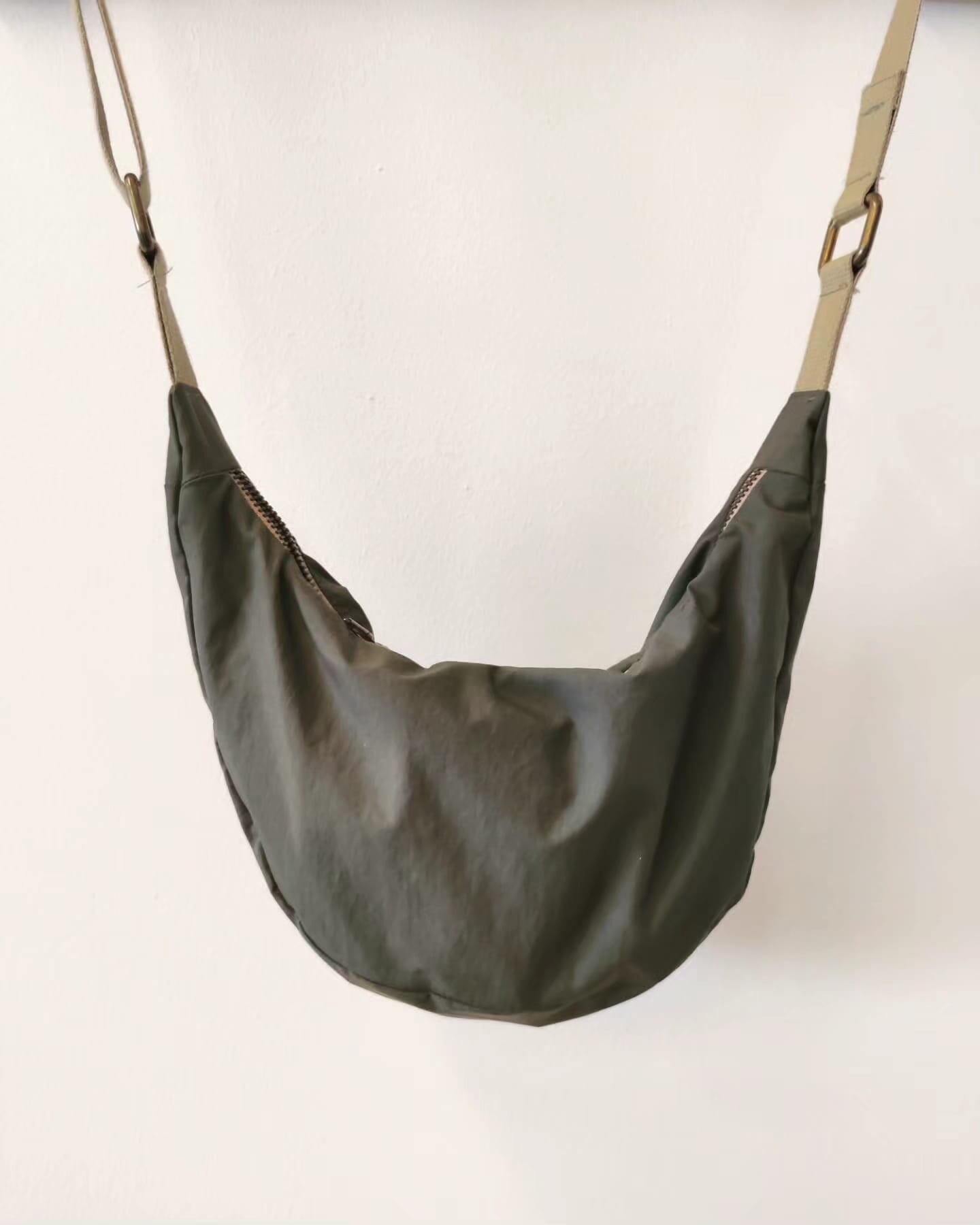 Wecandoo - Cousez votre sac half-moon upcyclé avec Sophie, Mathilde et leur équipe - Image n°4