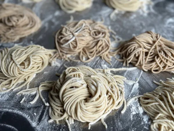 Réalisez une soupe ramen et un dessert avec Muriel - Afbeelding nr. 4 - Wecandoo