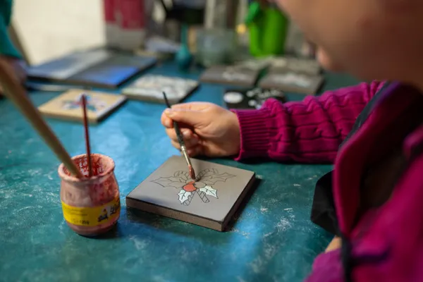 Initiez-vous à l'émaillage sur lave avec Anna - Image n°3 - Wecandoo