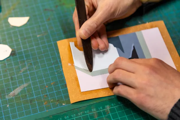 Initiez-vous à la marqueterie de cuir avec Audrey - Image n°2 - Wecandoo