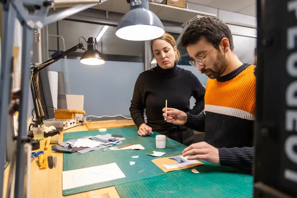 Initiez-vous à la marqueterie de cuir avec Audrey - Image n°3 - Wecandoo