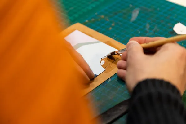 Initiez-vous à la marqueterie de cuir avec Audrey - Image n°4 - Wecandoo