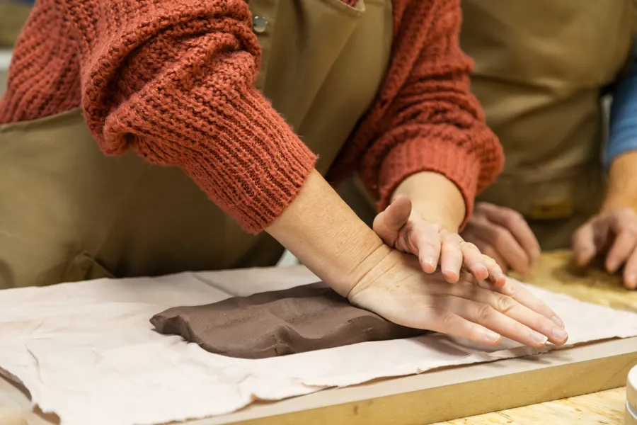 Modelez votre duo de mini vases avec Jean-Denis - Afbeelding nr. 1 - Wecandoo