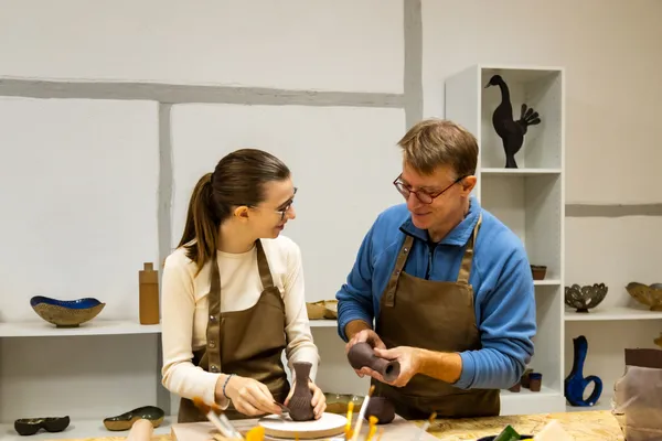 Modelez votre duo de mini vases avec Jean-Denis - Afbeelding nr. 4 - Wecandoo