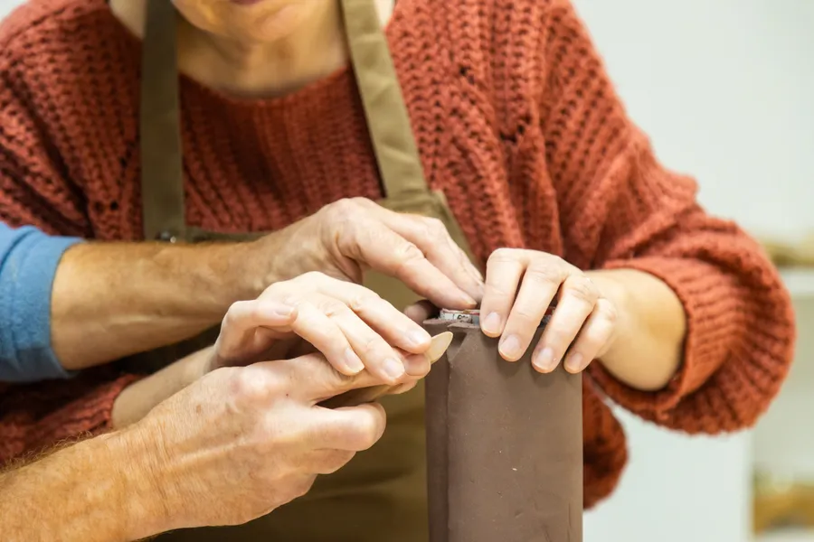 Modelez votre grand soliflore avec Jean-Denis - Afbeelding nr. 1 - Wecandoo
