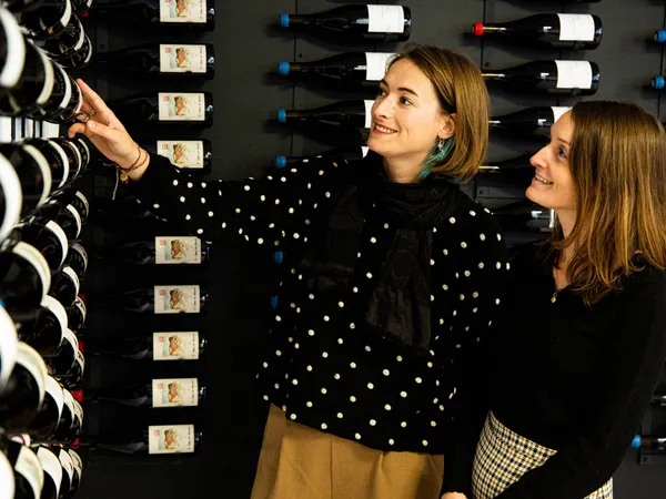 Dégustez des vins régionaux avec Raphaëlle - Image n°3 - Wecandoo