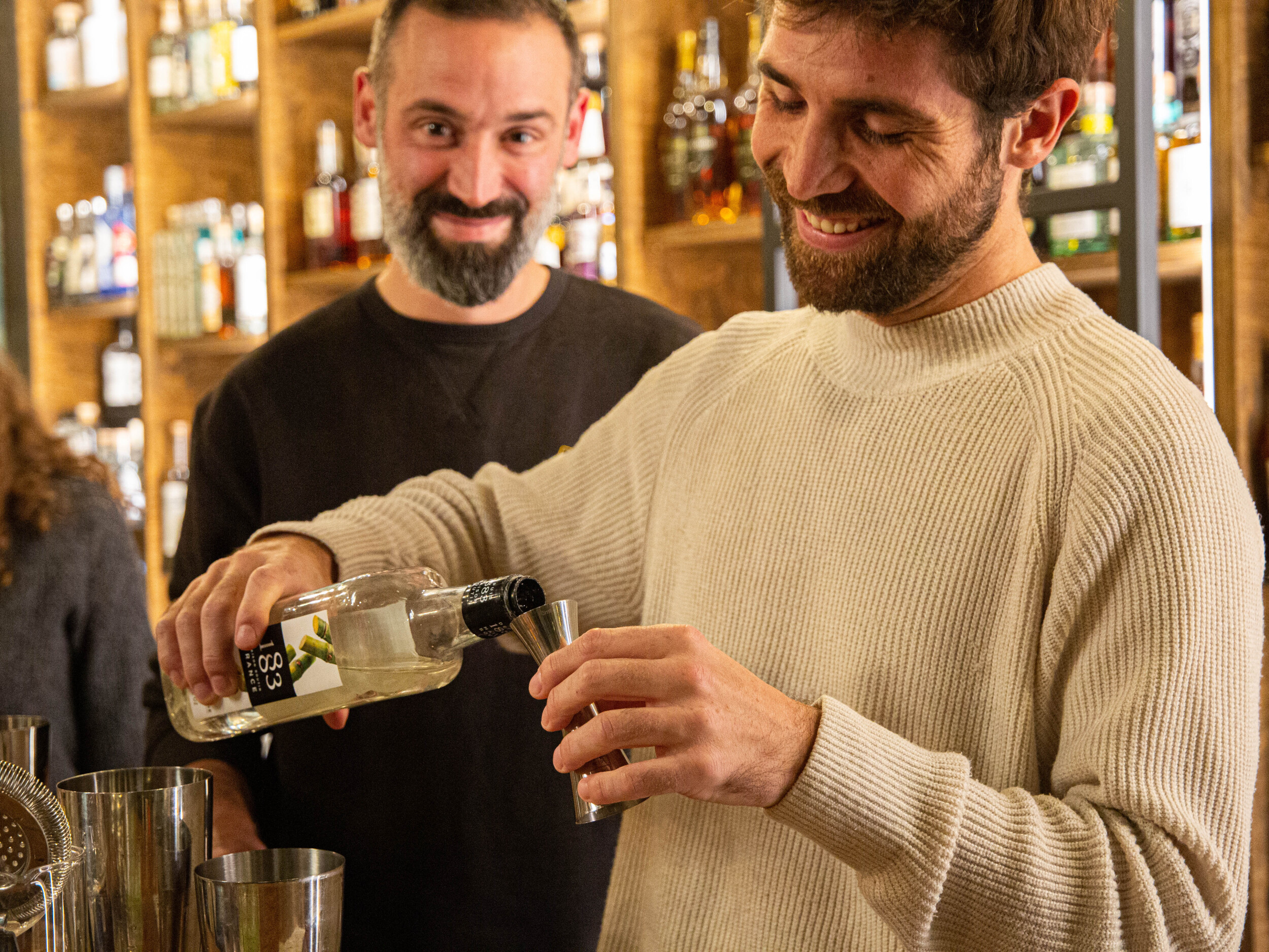 Wecandoo - Découvrez le monde du bar et réalisez 3 cocktails avec Gaëtan - Image n°7