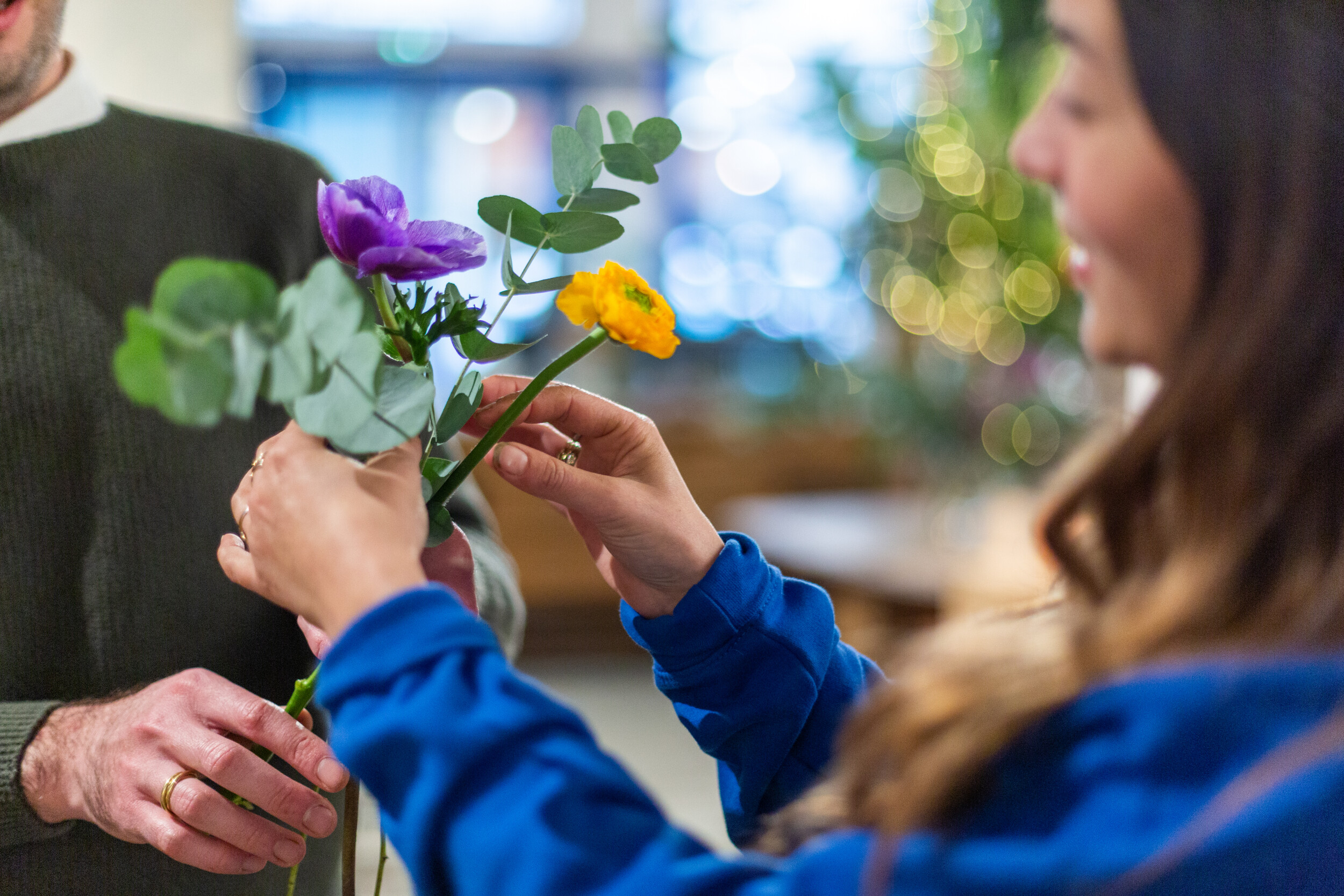 Wecandoo - Créez votre bouquet de fleurs fraîches locales et de saison avec Romain et son équipe - Afbeelding nr. 9