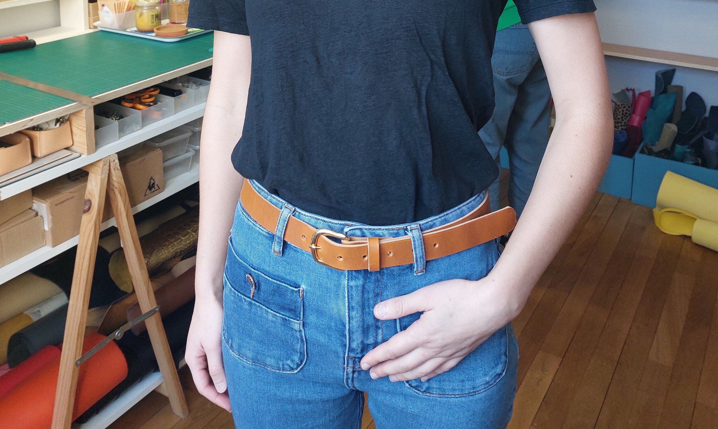 Wecandoo - Fabriquez votre ceinture en cuir avec Hélène - Image n°6