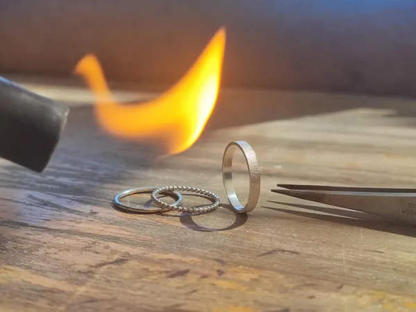 Fabriquez votre bijou en argent avec Océane - Image n°3 - Wecandoo