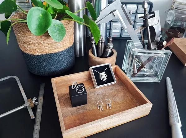 Fabriquez votre bijou en argent avec Océane - Image n°5 - Wecandoo