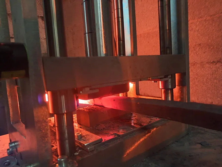 Forgez votre couteau en acier damassé avec Jérémie - 2J - Image n°1 - Wecandoo