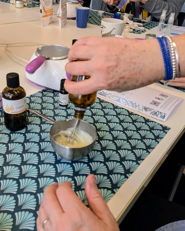 Inspirez votre équipe et réalisez votre duo de soins cosmétiques bio avec Bénédicte - Image n°3 - Wecandoo