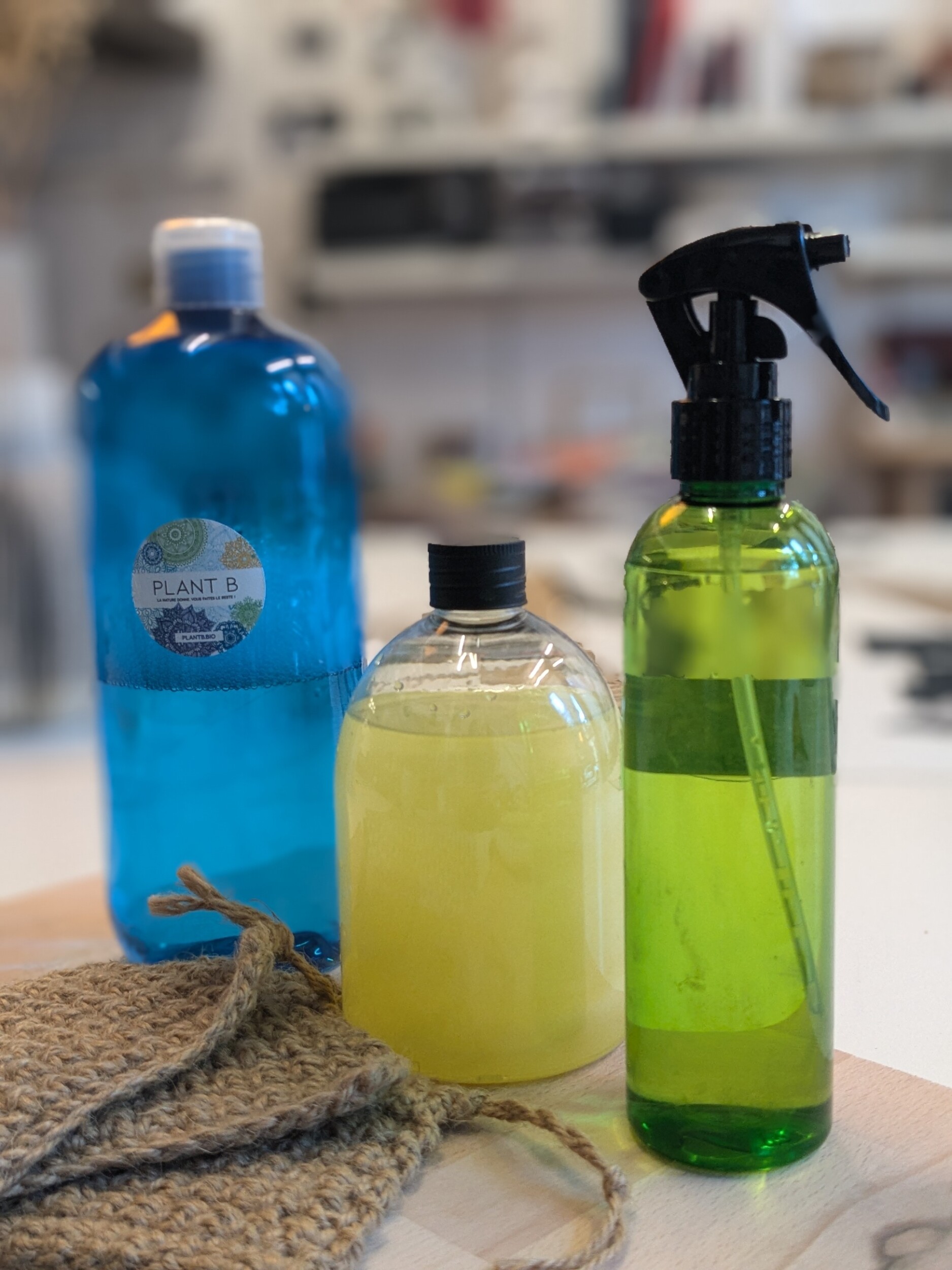 Fabriquez vos produits ménagers en groupe