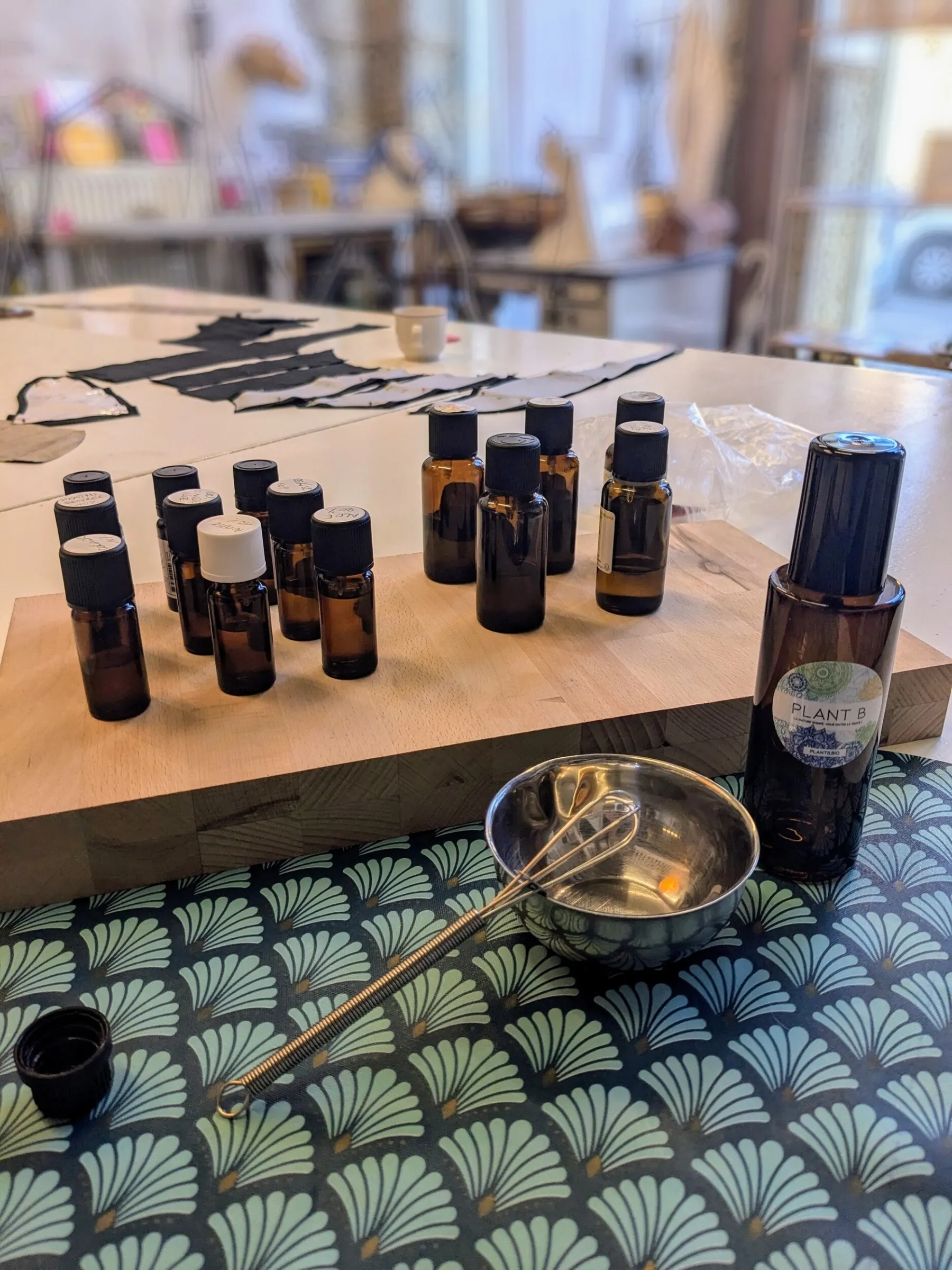 Émerveillez votre équipe et fabriquez votre parfum d'intérieur naturel avec Bénédicte - Image n°4 - Wecandoo