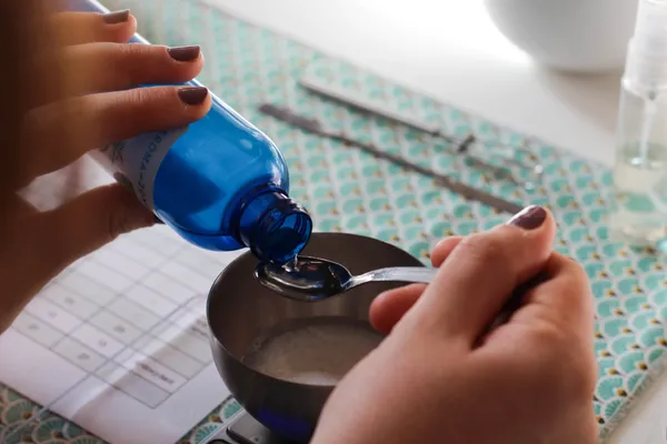 Émerveillez votre équipe et fabriquez votre parfum d'intérieur naturel avec Bénédicte - Image n°3 - Wecandoo