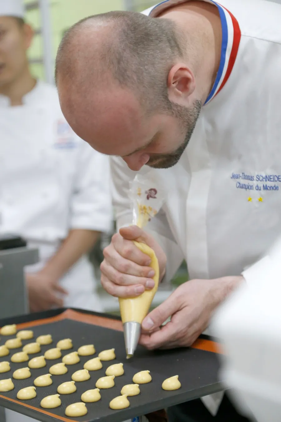 Maîtrisez la pâte à choux avec un Meilleur Ouvrier de France (MOF) - Image n°1 - Wecandoo