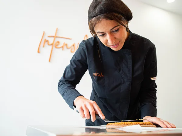 Réalisez votre pâtisserie de saison avec Hanane - Image n°2 - Wecandoo