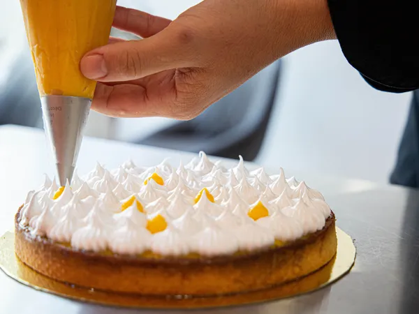 Réalisez votre pâtisserie de saison avec Hanane - Image n°3 - Wecandoo