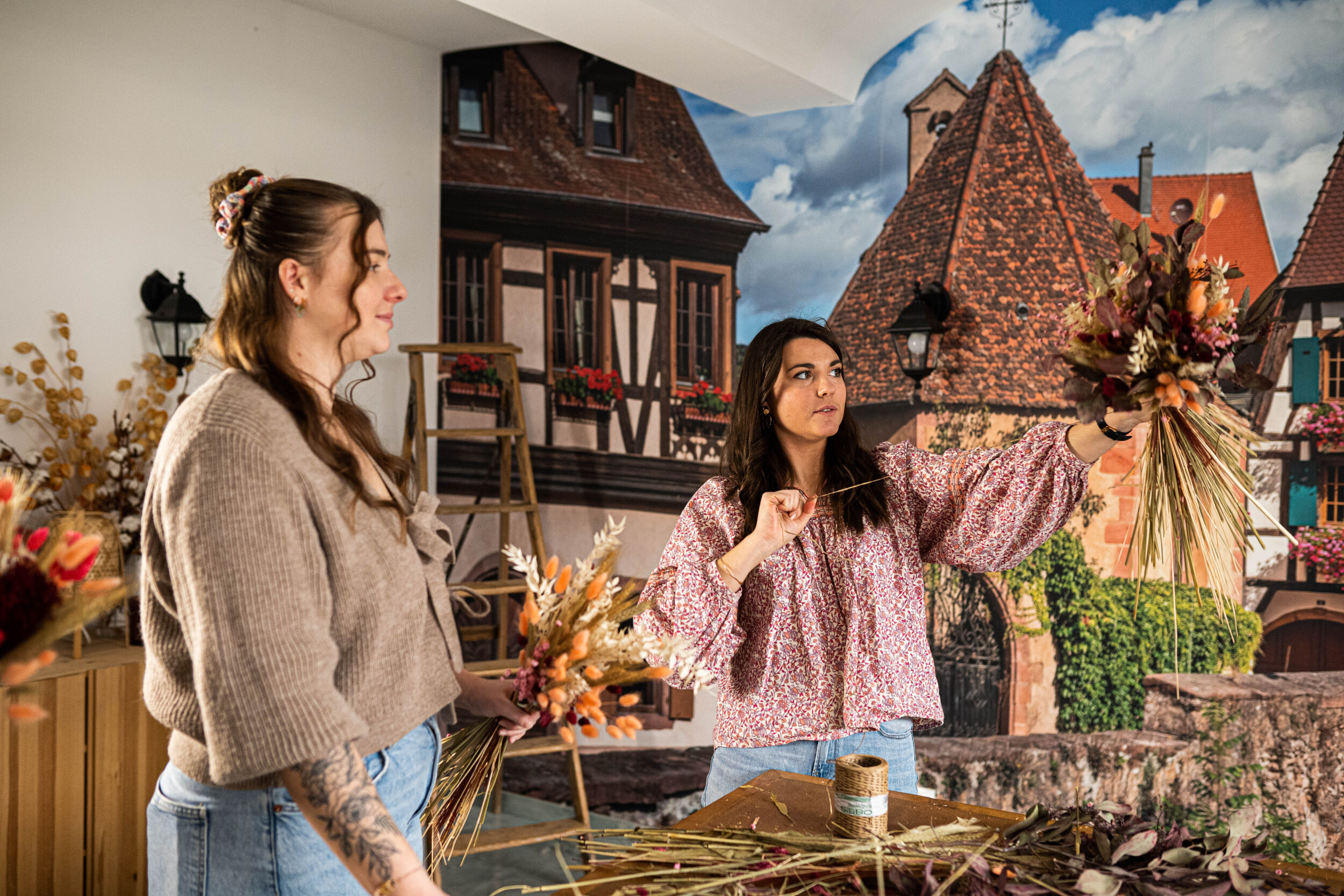 Wecandoo - Réalisez votre bouquet de fleurs séchées avec Lauriane et Johanna - Image n°5