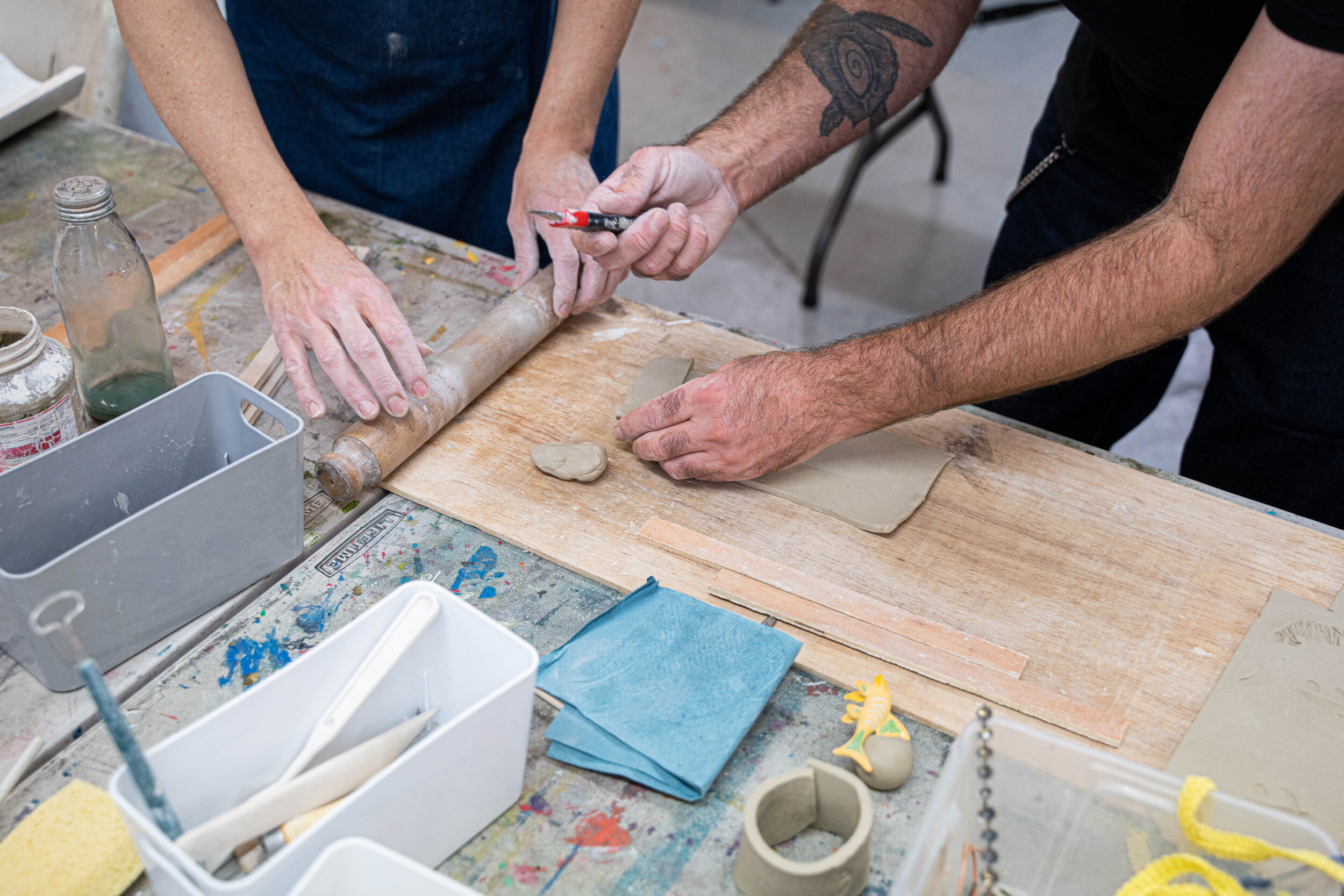 Wecandoo - Introduction to ceramics and decorating techniques - Image n°1