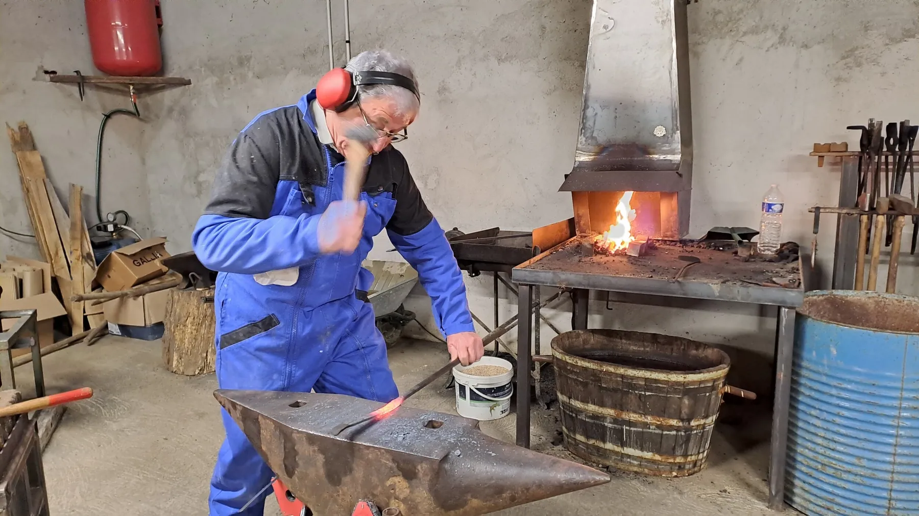 Forgez votre couteau fixe damassé avec Cécile - 3J - Image n°4 - Wecandoo