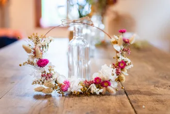 Réalisez votre couronne de fleurs séchées