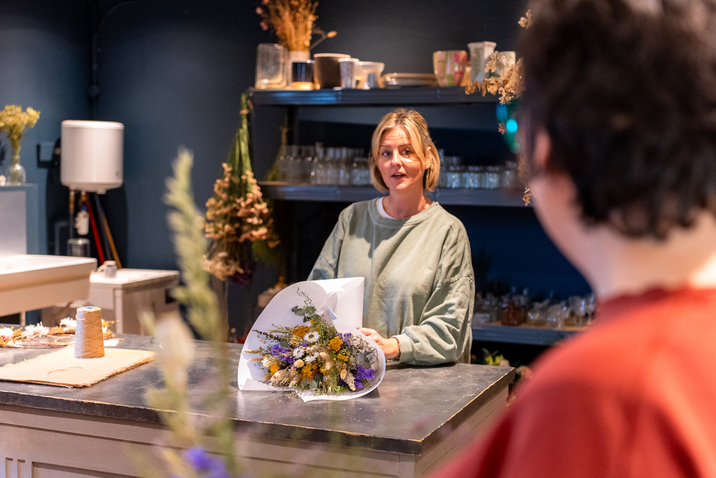 Wecandoo - Réalisez votre bouquet de fleurs séchées avec Stéphanie - Image n°8