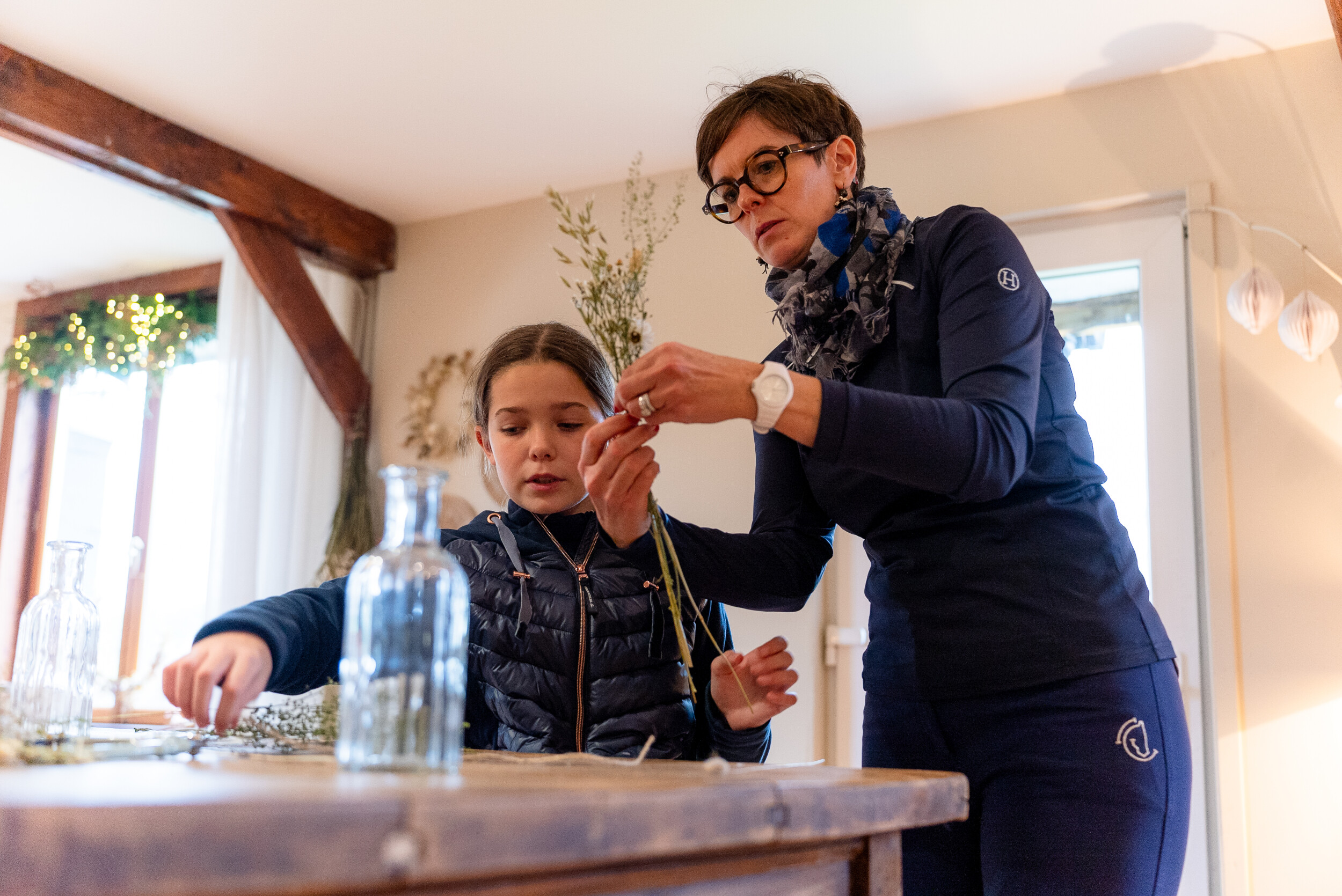 Wecandoo - Réalisez votre guirlande fleurie en duo avec votre enfant accompagnés par Stéphanie - Image n°8