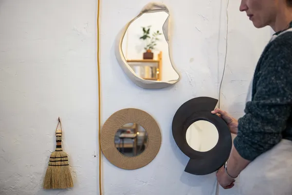 Réalisez votre miroir en céramique avec Kathleen - Image n°5 - Wecandoo