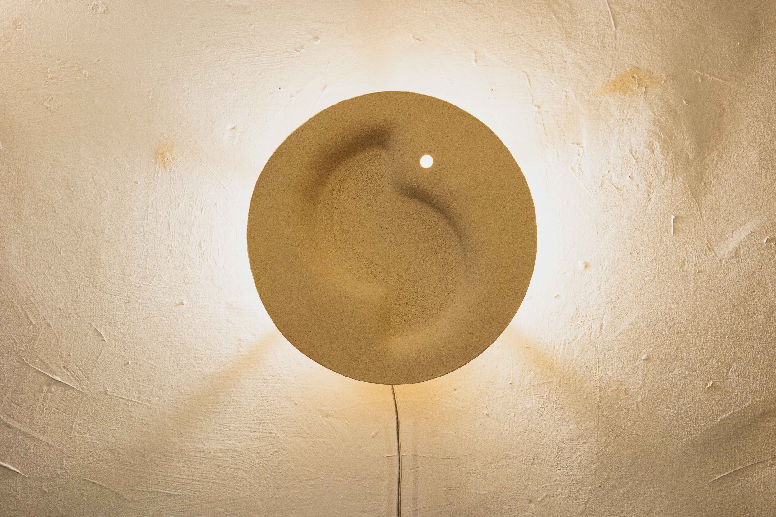 Réalisez votre applique murale design en céramique