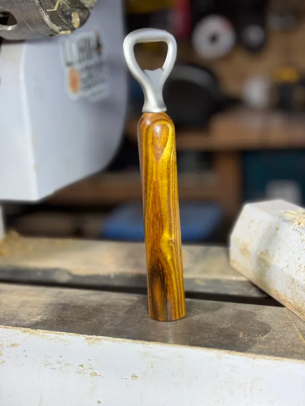 Fabriquez votre décapsuleur au tour à bois avec Marc - Image n°5 - Wecandoo