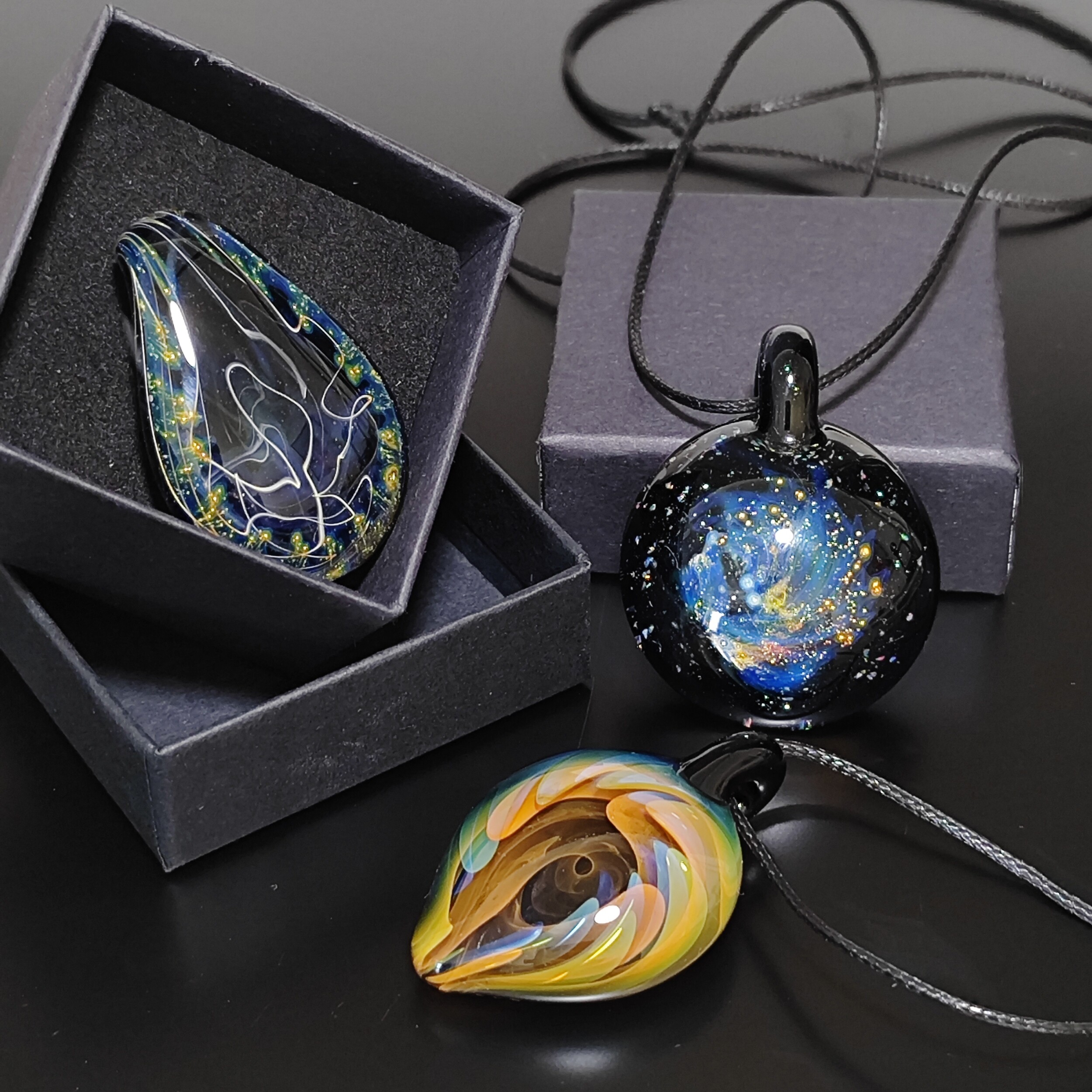 Soufflez votre pendentif en verre à Valence