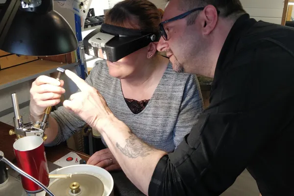 Réalisez votre bague cabochon en pierre naturelle avec Cédric - Image n°3 - Wecandoo