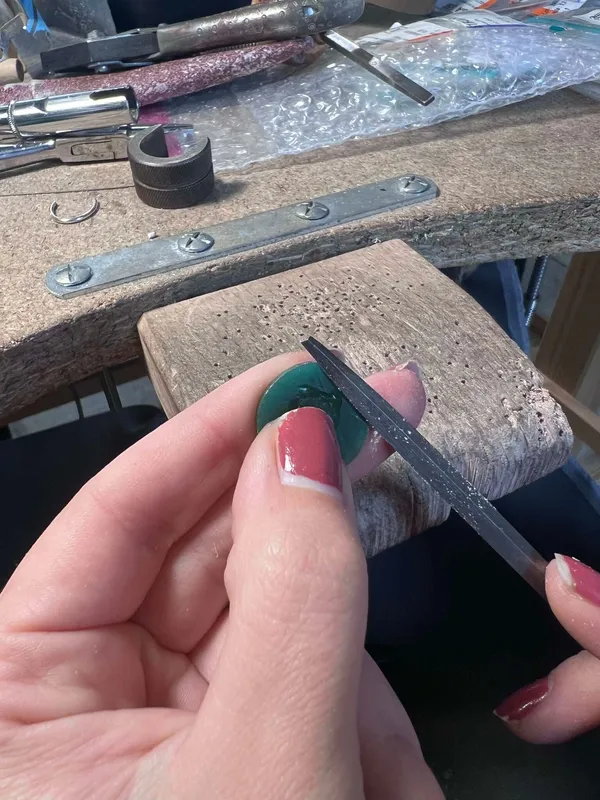 Créez votre bijou personnalisé en argent avec Anaïs - 2J - Image n°1 - Wecandoo