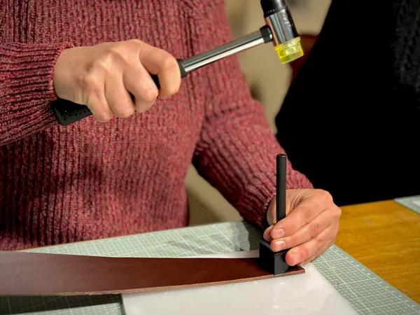 Réalisez votre ceinture en cuir avec Juliette - Image n°3 - Wecandoo