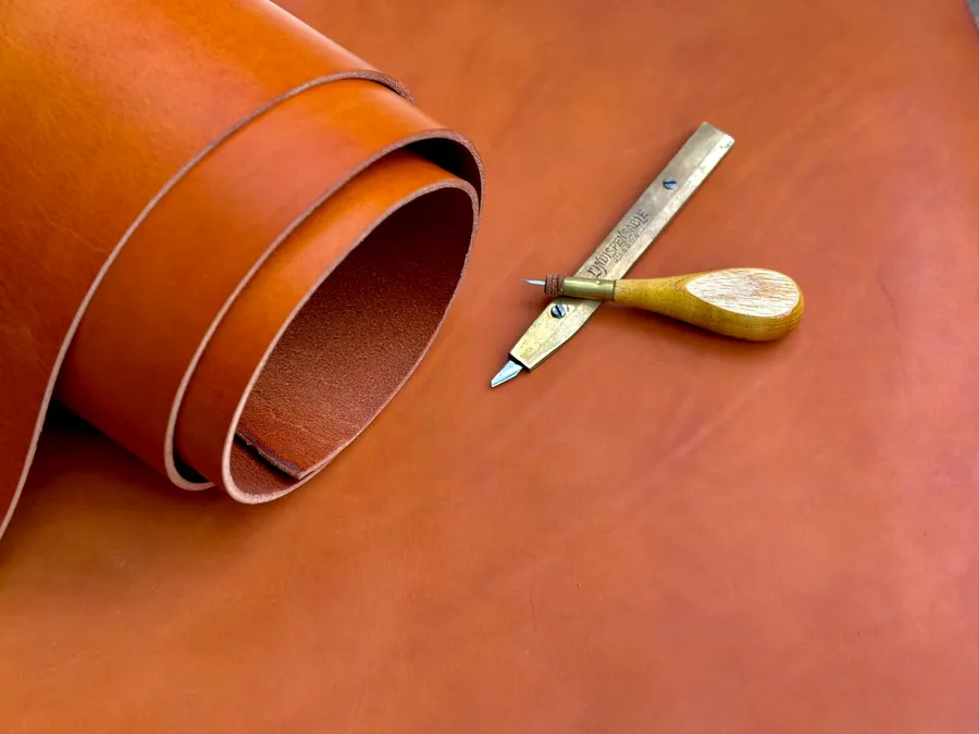 Confectionnez votre porte carte ou étui en cuir avec Juliette - Image n°1 - Wecandoo