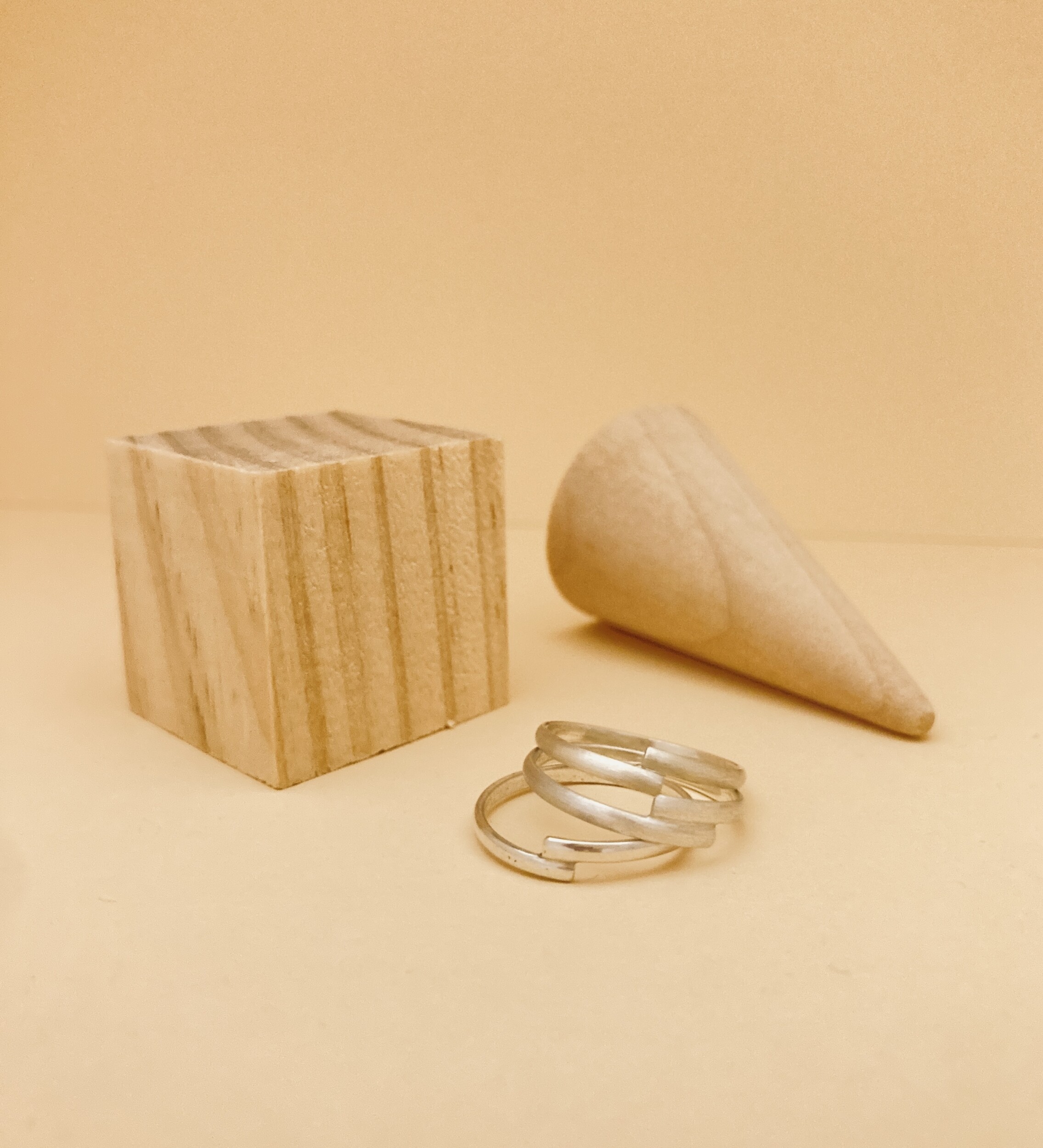 Réalisez votre ensemble de trois bagues