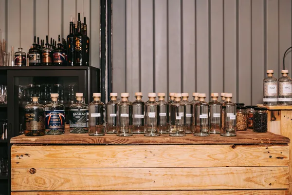 Assemblez votre gin avec Arnaud et Antoine - Image n°2 - Wecandoo