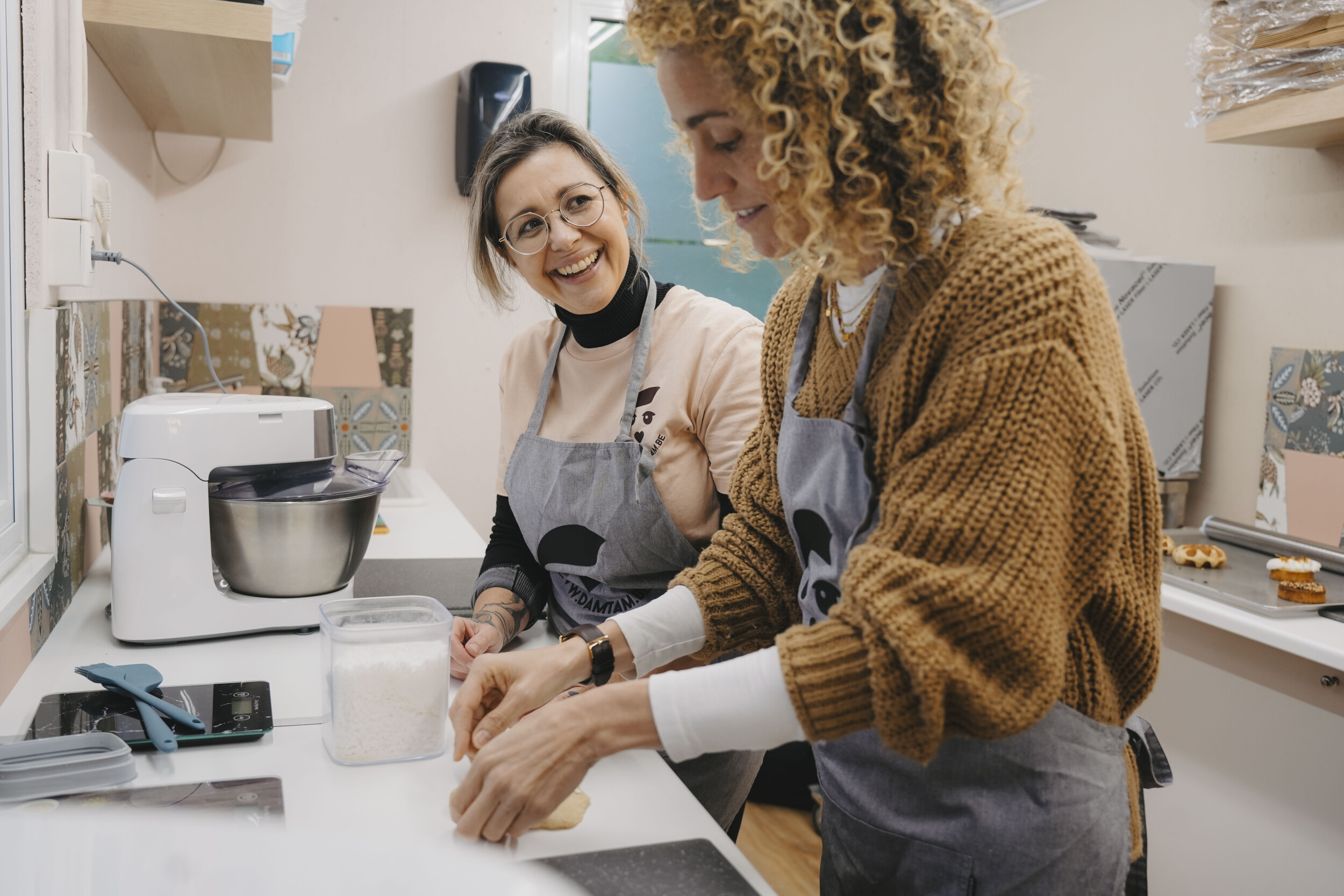 Wecandoo - Réalisez vos cookies en groupe avec Tamara - Image n°4