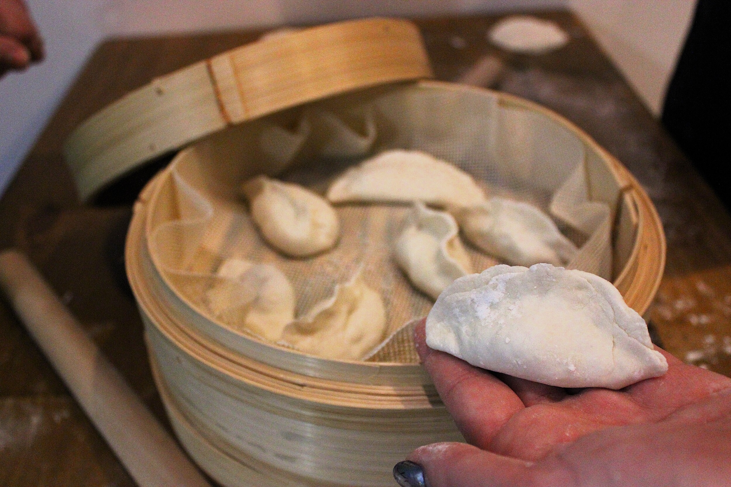 Wecandoo - Fabriquez vos gyozas et raviolis vapeur avec Ying - Image n°8