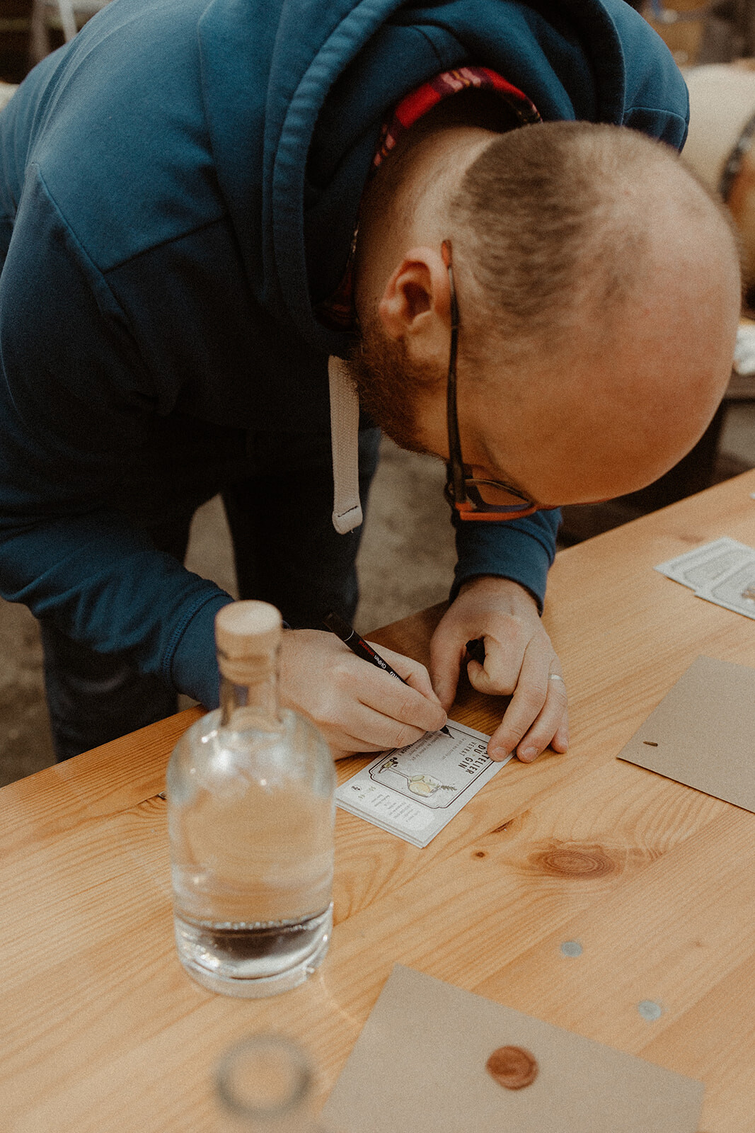 Wecandoo - Distillez votre recette de gin en duo avec Aline et Manu - Image n°6